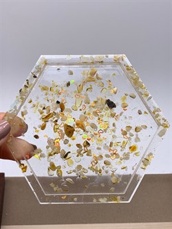 Поднос с янтарем р.10,5-10,5-1,5 см арт 090625 вес 80,69 гр Украшение для интерьера Ручная работа - фото 347595