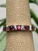 *Кольцо р.17,5 Родолит Мозамбик арт. К0983Ю-607/9-871 вес 1,99 г