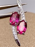 *Подвеска Поцелуйчик Розовый Топаз арт. 03-3259/00ТР-00-414 вес 1,05 г