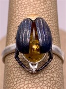 Кольцо Жук р.18,5 Золотистый Янтарь арт. 25030400095-095 Вес 5,55 г