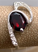 *КОЛЬЦО р.17 Гранат арт. R00026-248, (вес 2,6 г)