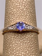 *Кольцо р.17 Танзанит цв Красное арт. 10999234-104 (вес 1,77 г)
